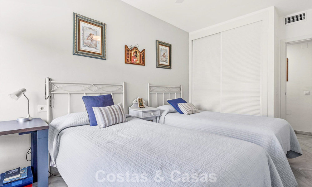 Zeer ruim duplex penthouse te koop op enkele stappen van alle voorzieningen in het centrum van San Pedro, Marbella 792716