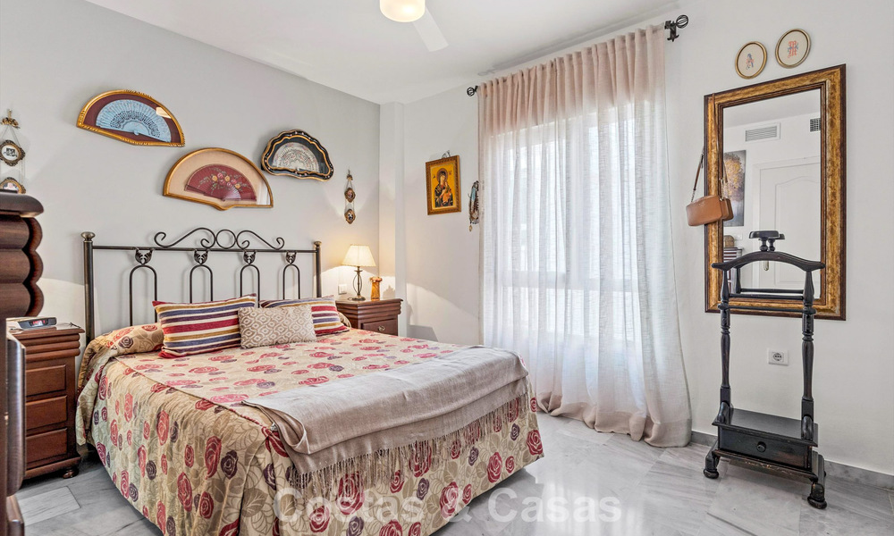 Zeer ruim duplex penthouse te koop op enkele stappen van alle voorzieningen in het centrum van San Pedro, Marbella 792721