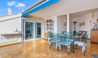 Zeer ruim duplex penthouse te koop op enkele stappen van alle voorzieningen in het centrum van San Pedro, Marbella 792729 