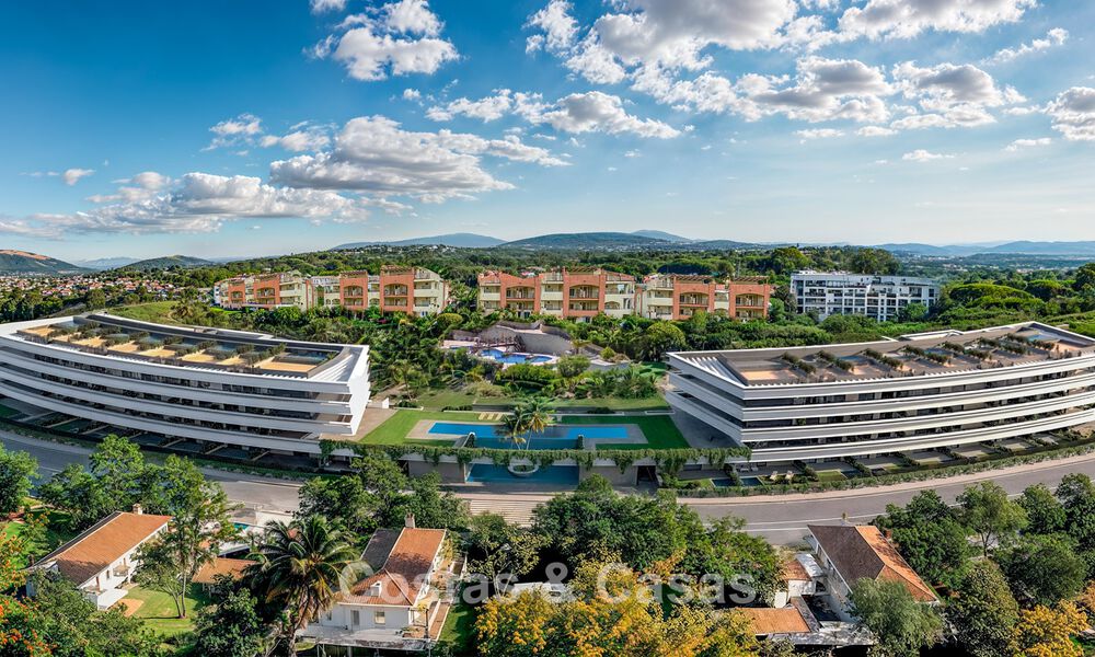 Moderne nieuwbouwappartementen met panoramisch zeezicht te koop in Manilva, Costa del Sol 792934