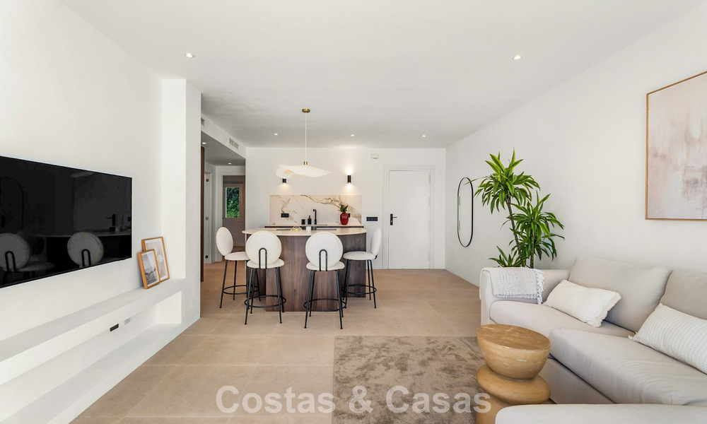 Prachtig gerenoveerd penthouse met ruim dakterras te koop in La Quinta golfresort, Benahavís - Marbella 792996