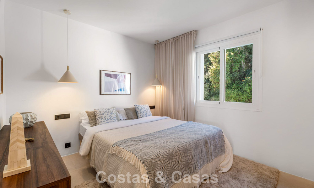 Prachtig gerenoveerd penthouse met ruim dakterras te koop in La Quinta golfresort, Benahavís - Marbella 793001