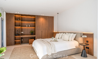 Moderne halfvrijstaande villa te koop met subliem zeezicht in een gated community van Sierra Blanca, Marbella’s Golden Mile 793032 