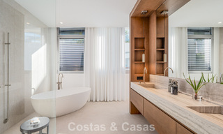 Moderne halfvrijstaande villa te koop met subliem zeezicht in een gated community van Sierra Blanca, Marbella’s Golden Mile 793033 