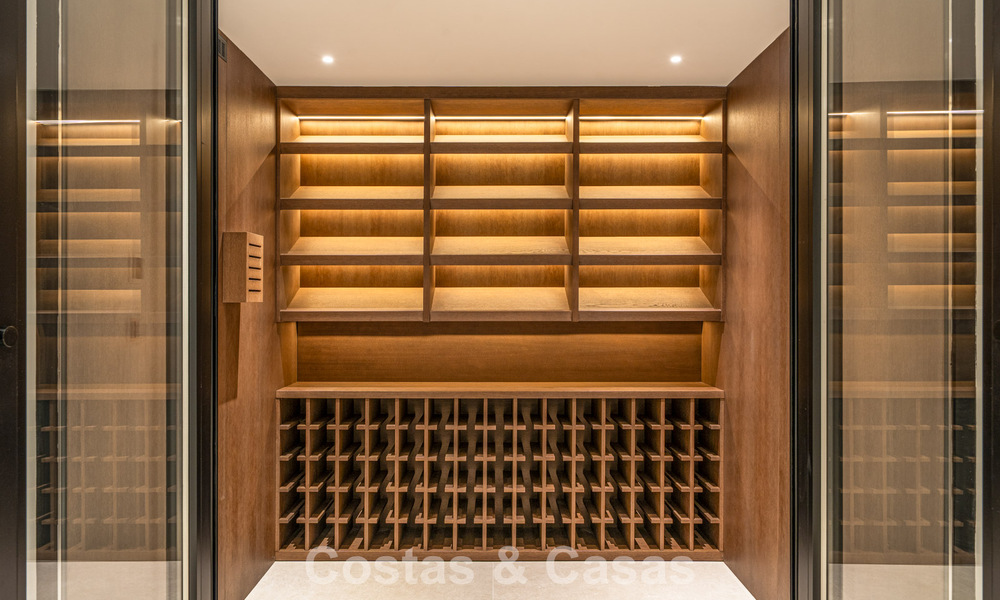 Moderne halfvrijstaande villa te koop met subliem zeezicht in een gated community van Sierra Blanca, Marbella’s Golden Mile 793049