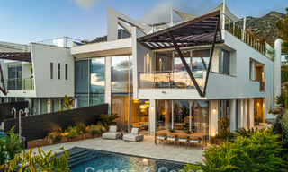 Moderne halfvrijstaande villa te koop met subliem zeezicht in een gated community van Sierra Blanca, Marbella’s Golden Mile 793052 