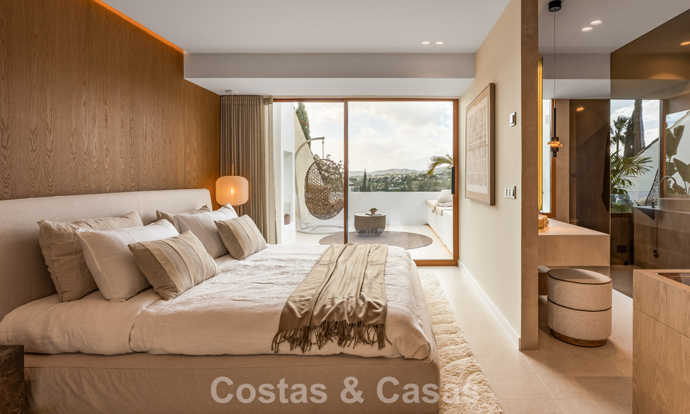 Stijlvol en instapklaar herenhuis met 4 slaapkamers te koop in Aloha, ueva Andalucia, Marbella 793253