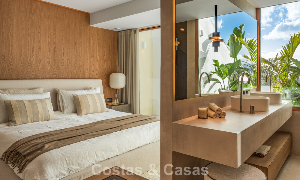 Stijlvol en instapklaar herenhuis met 4 slaapkamers te koop in Aloha, ueva Andalucia, Marbella 793254