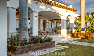 Instapklare, eigentijds-mediterrane villa met onverstoord, panoramisch zeezicht te koop in Benahavis - Marbella 793398 