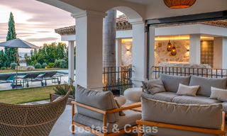 Instapklare, eigentijds-mediterrane villa met onverstoord, panoramisch zeezicht te koop in Benahavis - Marbella 793399 