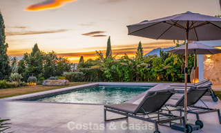 Instapklare, eigentijds-mediterrane villa met onverstoord, panoramisch zeezicht te koop in Benahavis - Marbella 793403 