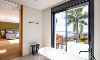 Instapklare, eigentijds-mediterrane villa met onverstoord, panoramisch zeezicht te koop in Benahavis - Marbella 793414 