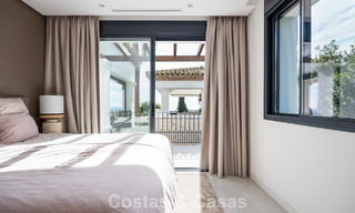Instapklare, eigentijds-mediterrane villa met onverstoord, panoramisch zeezicht te koop in Benahavis - Marbella 793430 