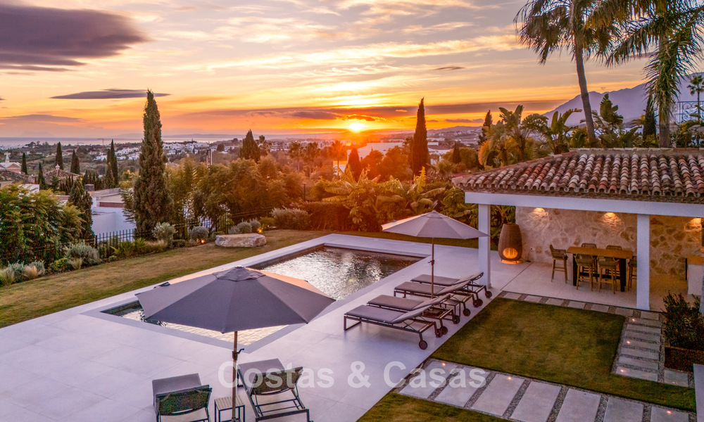 Instapklare, eigentijds-mediterrane villa met onverstoord, panoramisch zeezicht te koop in Benahavis - Marbella 793453