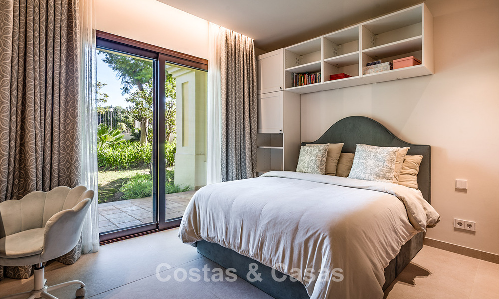 Exclusief, ruim tuinappartement met privézwembad te koop in Aloha, Nueva Andalucía, Marbella 793458