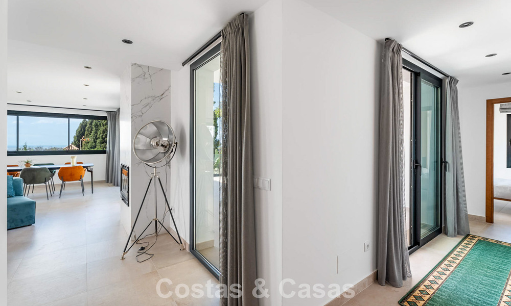 Elegante moderne villa op loopafstand van het strand te koop in Elviria, ten oosten van Marbella centrum 793642