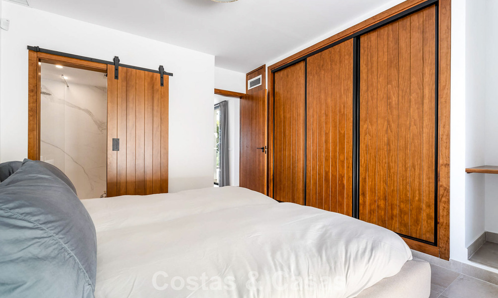 Elegante moderne villa op loopafstand van het strand te koop in Elviria, ten oosten van Marbella centrum 793656