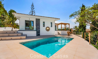 Elegante moderne villa op loopafstand van het strand te koop in Elviria, ten oosten van Marbella centrum 793665 