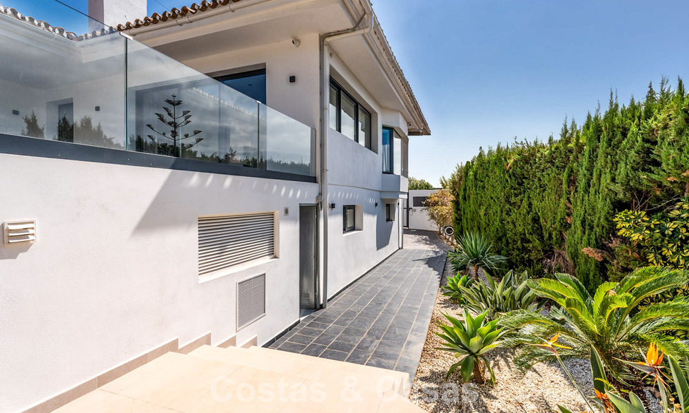 Elegante moderne villa op loopafstand van het strand te koop in Elviria, ten oosten van Marbella centrum 793668