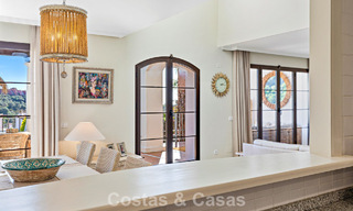 Prachtig rijhuis met panoramisch uitzicht te koop en ruime tuin in een gezochte gated golfurbanisatie in Benahavis - Marbella 793695 