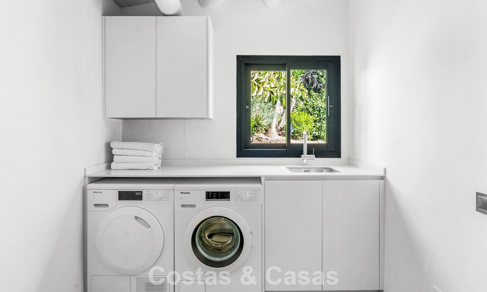 Hoogwaardig gerenoveerde familievilla te koop in de gewilde golfomgeving van Nueva Andalucia, Marbella 793176