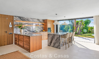 Hoogwaardig gerenoveerde familievilla te koop in de gewilde golfomgeving van Nueva Andalucia, Marbella 793182 