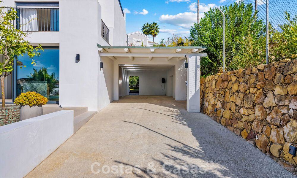 Hoogwaardig gerenoveerde familievilla te koop in de gewilde golfomgeving van Nueva Andalucia, Marbella 793193