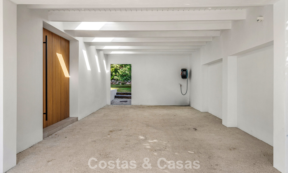 Hoogwaardig gerenoveerde familievilla te koop in de gewilde golfomgeving van Nueva Andalucia, Marbella 793194