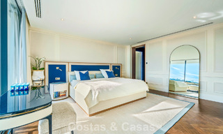 Moderne architecturale villa met zeezicht en een professionele gym te koop in El Madroñal, Benahavís - Marbella 793758 