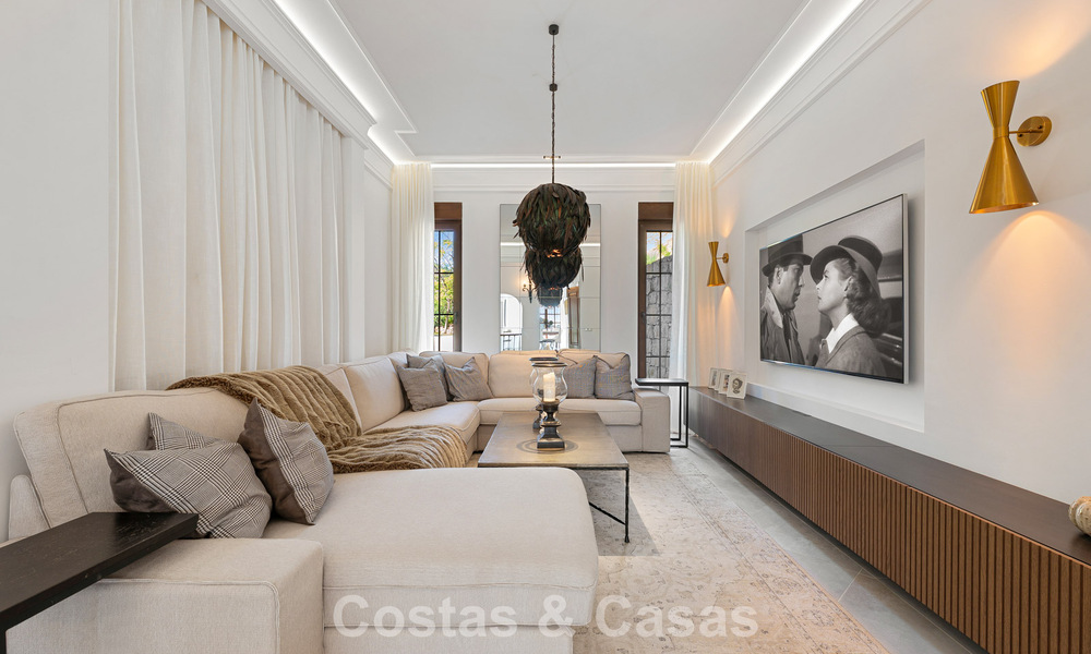 Elegante, Andalusische villa met panoramisch zeezicht te koop in El Madroñal, Benahavís - Marbella 793849