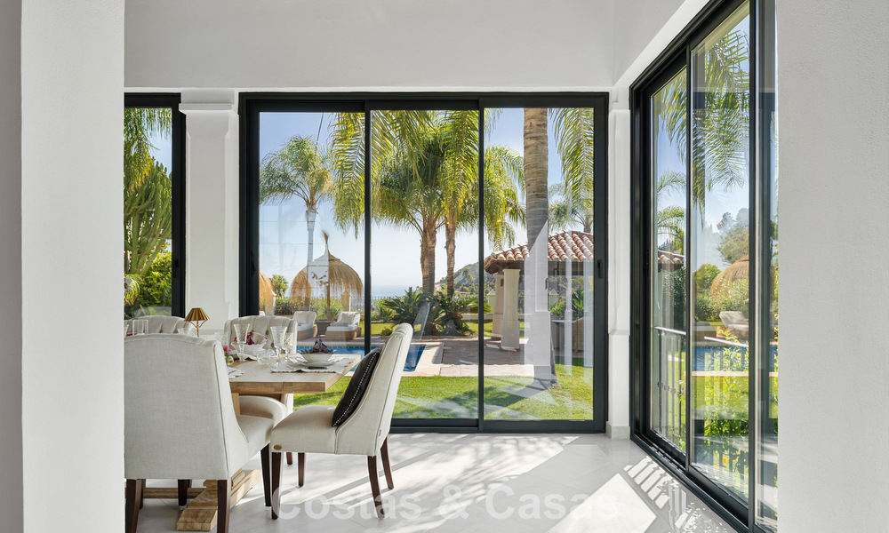 Elegante, Andalusische villa met panoramisch zeezicht te koop in El Madroñal, Benahavís - Marbella 793857