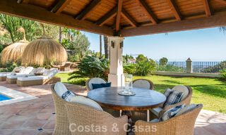 Elegante, Andalusische villa met panoramisch zeezicht te koop in El Madroñal, Benahavís - Marbella 793859 