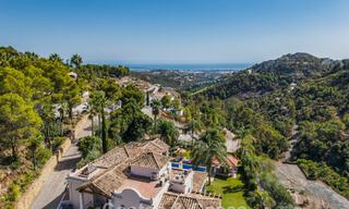 Elegante, Andalusische villa met panoramisch zeezicht te koop in El Madroñal, Benahavís - Marbella 793863 