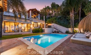 Elegante, Andalusische villa met panoramisch zeezicht te koop in El Madroñal, Benahavís - Marbella 793870 