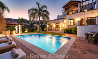 Elegante, Andalusische villa met panoramisch zeezicht te koop in El Madroñal, Benahavís - Marbella 793871 