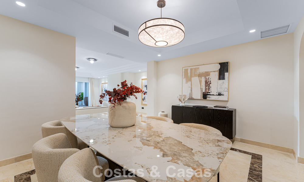 Stijlvol appartement met privétuin te koop in een gated community in Sierra Blanca, Marbella 793888