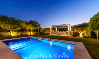 Luxevilla met contemporaine bouwstijl te koop in een beveiligde privé community van Nueva Andalucia, Marbella 794016 
