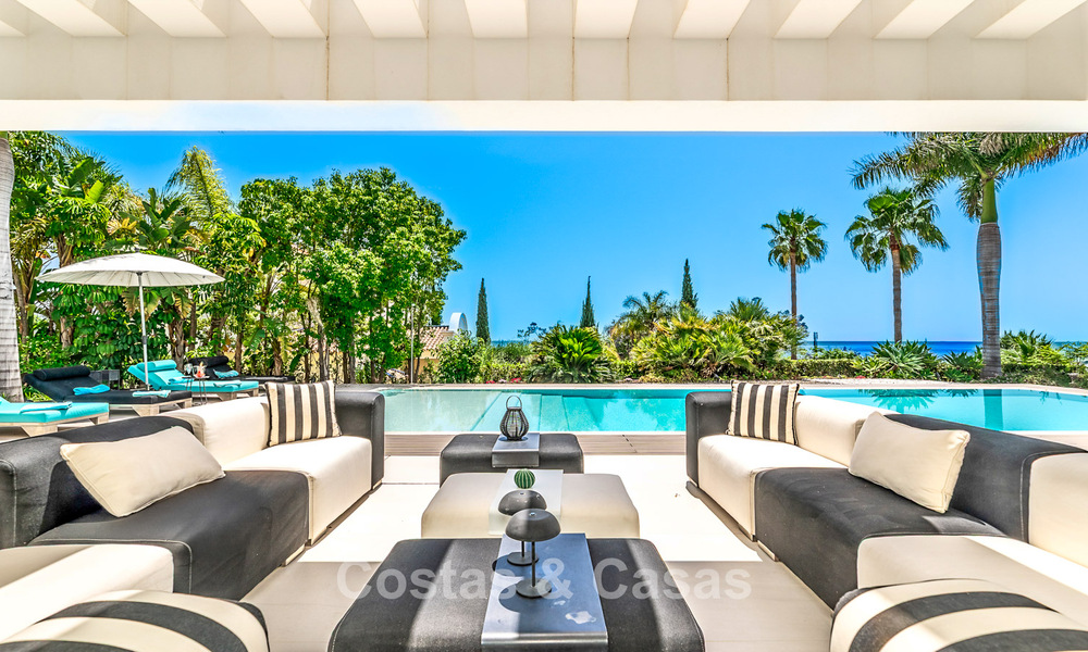 Luxueuze, moderne, klasse-villa te koop met zeezicht in een prestigieus golfresort in Marbella - Benahavis 794025