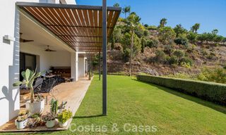 Ruime, moderne villa met apart gastenverblijf te koop in El Madroñal, Benahavis - Marbella 794044 