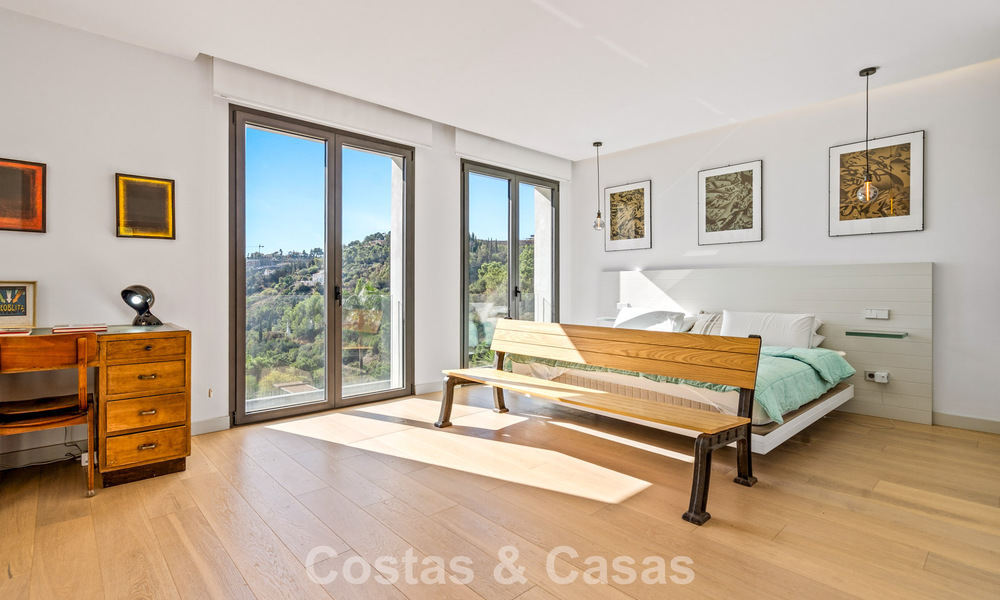 Ruime, moderne villa met apart gastenverblijf te koop in El Madroñal, Benahavis - Marbella 794058