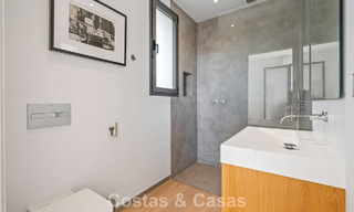 Ruime, moderne villa met apart gastenverblijf te koop in El Madroñal, Benahavis - Marbella 794066 