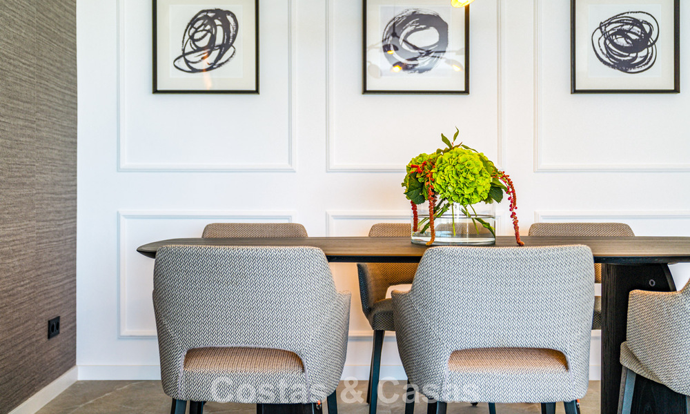 Instapklaar, luxueus gerenoveerd duplex appartement te koop in de heuvels van Marbella - Benahavis 794098