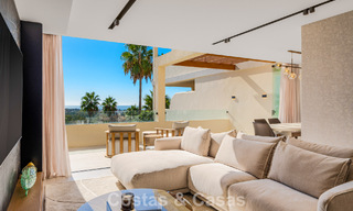 Gerenoveerd luxe appartement met zeezicht te koop in het begeerde Nueva Andalucia, Marbella 794135 