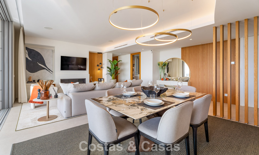 Instapklaar, ruim, eigentijds, luxe appartement te koop in de heuvels van La Quinta Resort in Marbella - Benahavis 794373