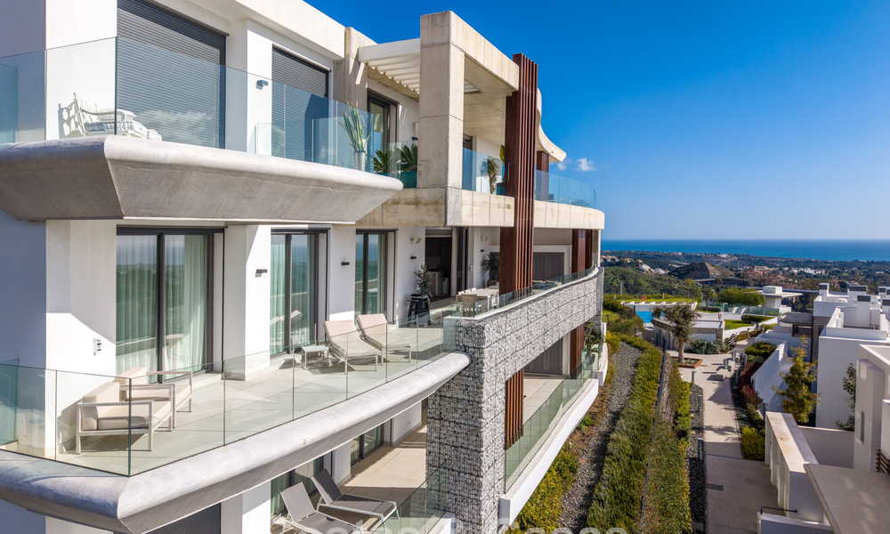 Instapklaar, ruim, eigentijds, luxe appartement te koop in de heuvels van La Quinta Resort in Marbella - Benahavis 794388