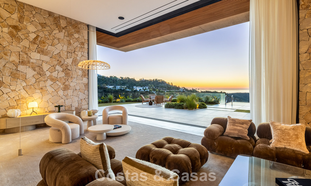 Gloednieuwe luxevilla met panoramische vergezichten te koop in de gated urbanisatie van El Madroñal in Benahavis - Marbella 794197
