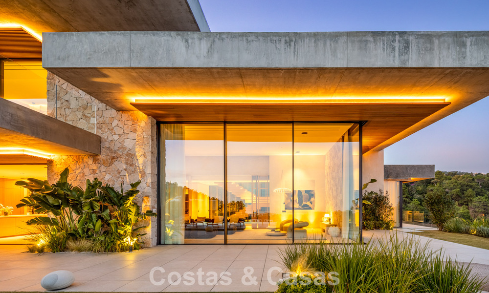 Gloednieuwe luxevilla met panoramische vergezichten te koop in de gated urbanisatie van El Madroñal in Benahavis - Marbella 794227