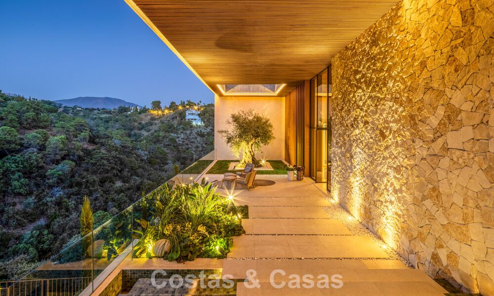 Gloednieuwe luxevilla met panoramische vergezichten te koop in de gated urbanisatie van El Madroñal in Benahavis - Marbella 794228