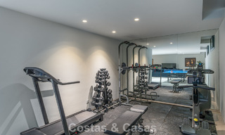 Hoogwaardige designvilla met modern karakter te koop in een gated villa community in Nueva Andalucia’s golfvallei, Marbella 794409 