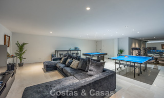 Hoogwaardige designvilla met modern karakter te koop in een gated villa community in Nueva Andalucia’s golfvallei, Marbella 794442 